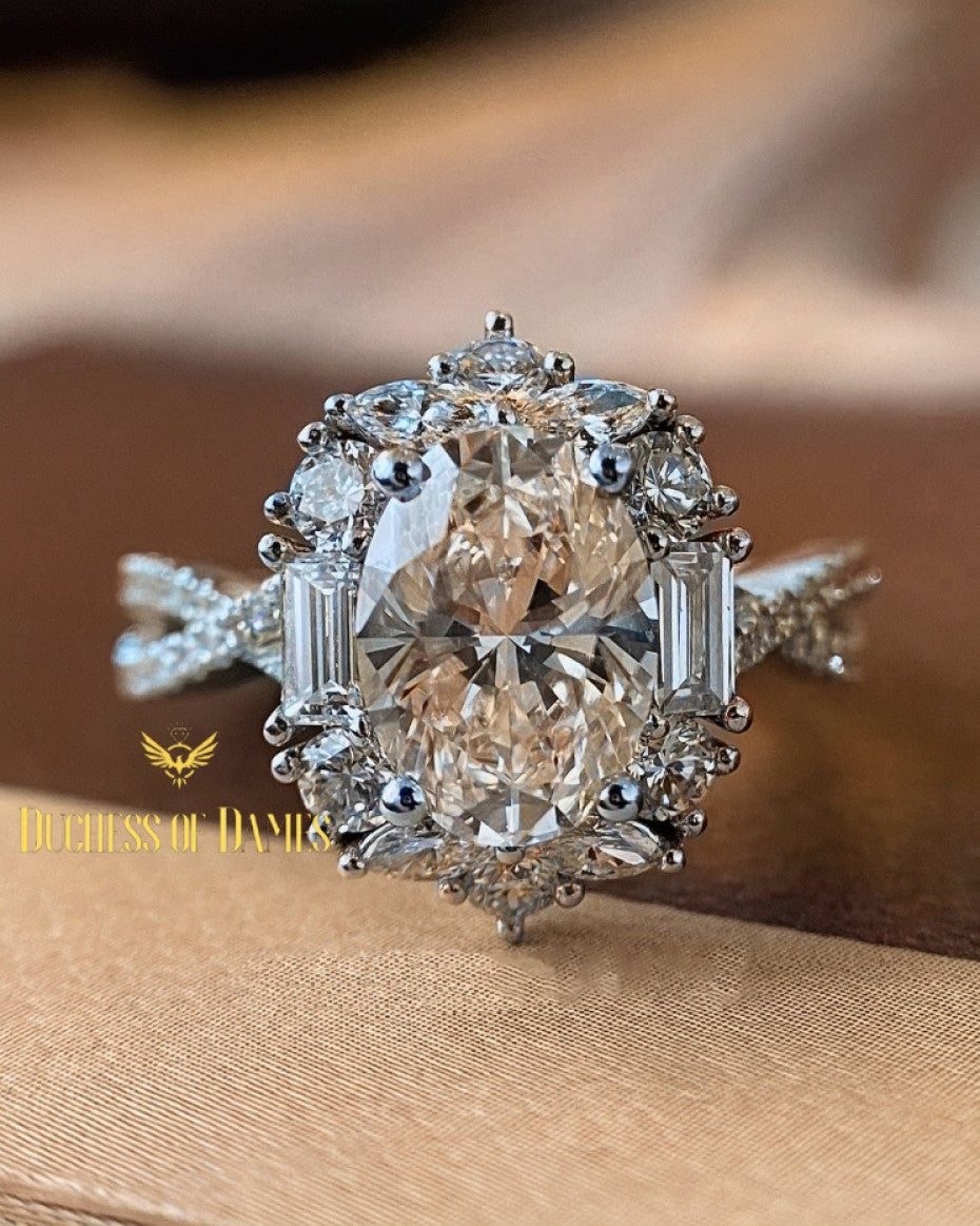 Leila Oval-Halo Ring