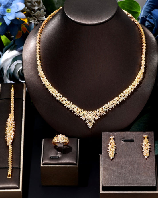 Divine Jewelry Set Gold