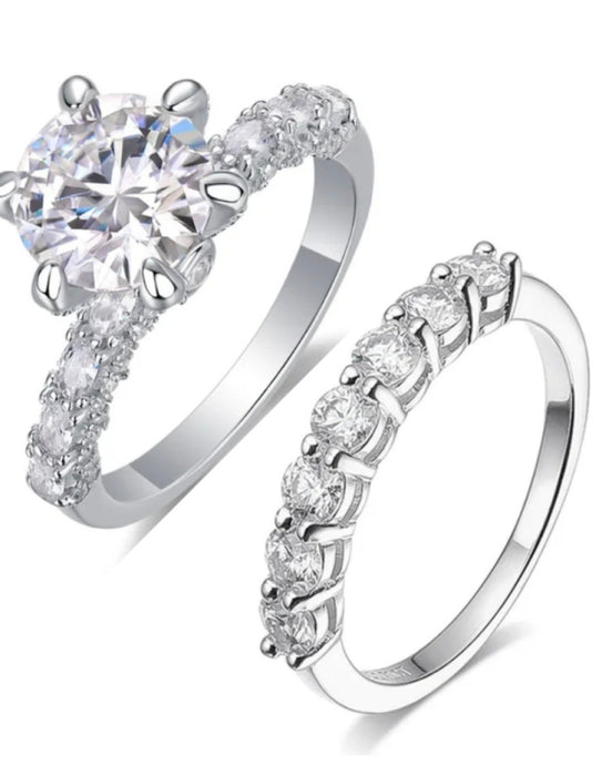 Bella Engagement Ring and Wedding Band Set
