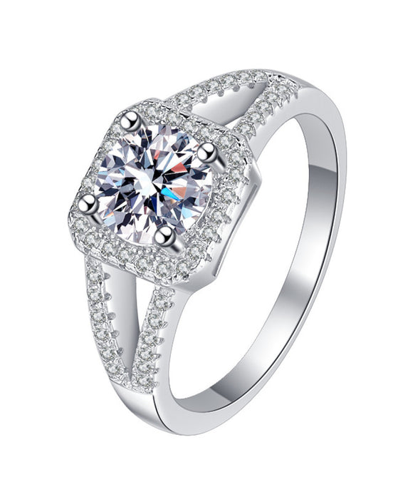 Dazzling Moissanite Engagement Ring