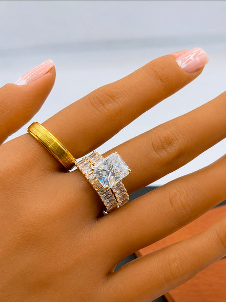 Valencia Radiant Moissanite Bridal Set
