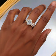 Aurelia Regal Halo Ring