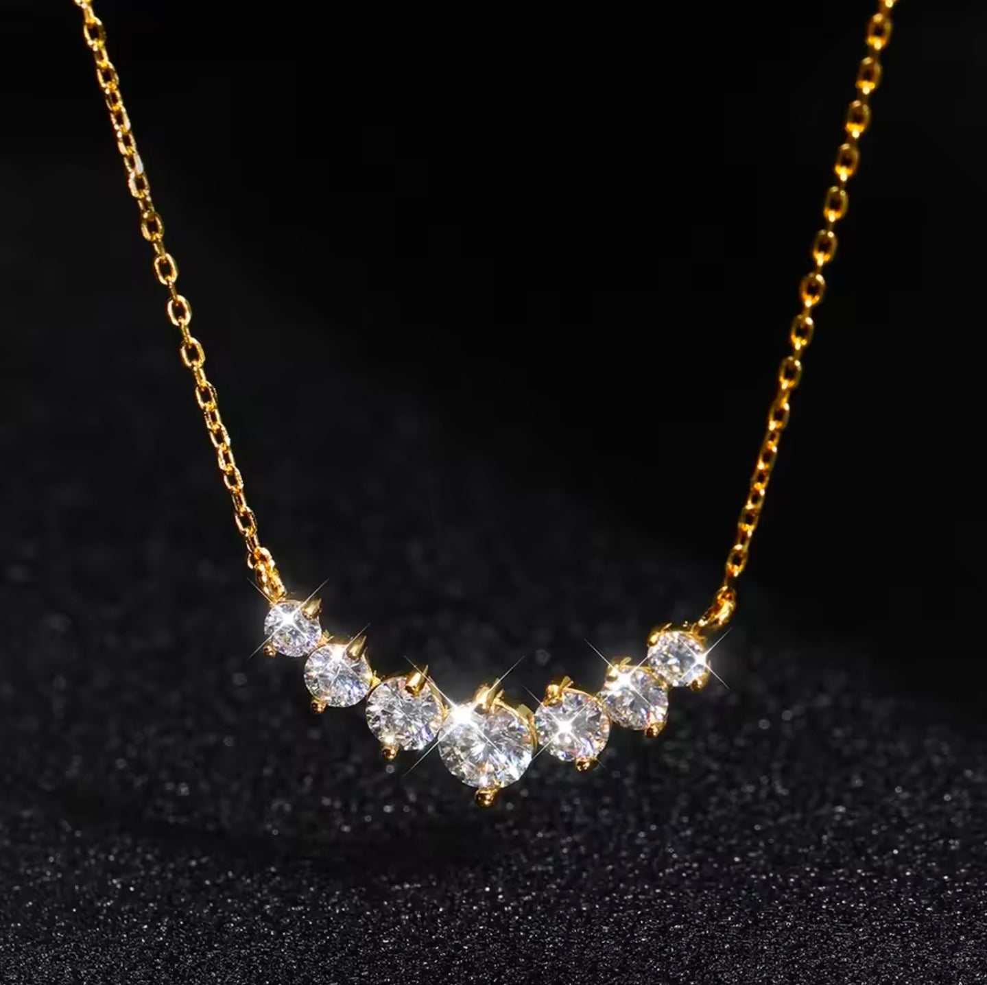 Petra Moissanite Necklace