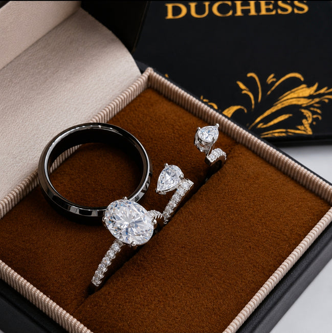 Aurora Oval Moissanite Bridal Set